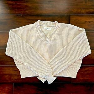 Aeropostale v-neck cropped sweater. Womens XS
